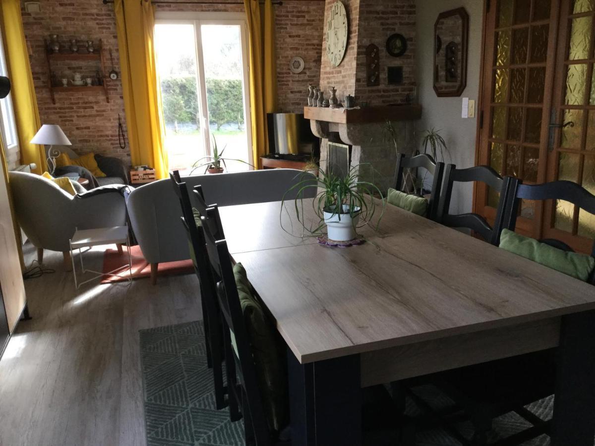 Coup de cœur assuré ! CALM Comme à la Maison ! maison spacieuse avec grande terrasse pour 2 à 5 personnes proximité Granville et mer avec wifi et parking gratuits Exterior foto