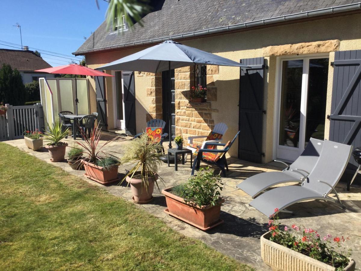 Coup de cœur assuré ! CALM Comme à la Maison ! maison spacieuse avec grande terrasse pour 2 à 5 personnes proximité Granville et mer avec wifi et parking gratuits Exterior foto