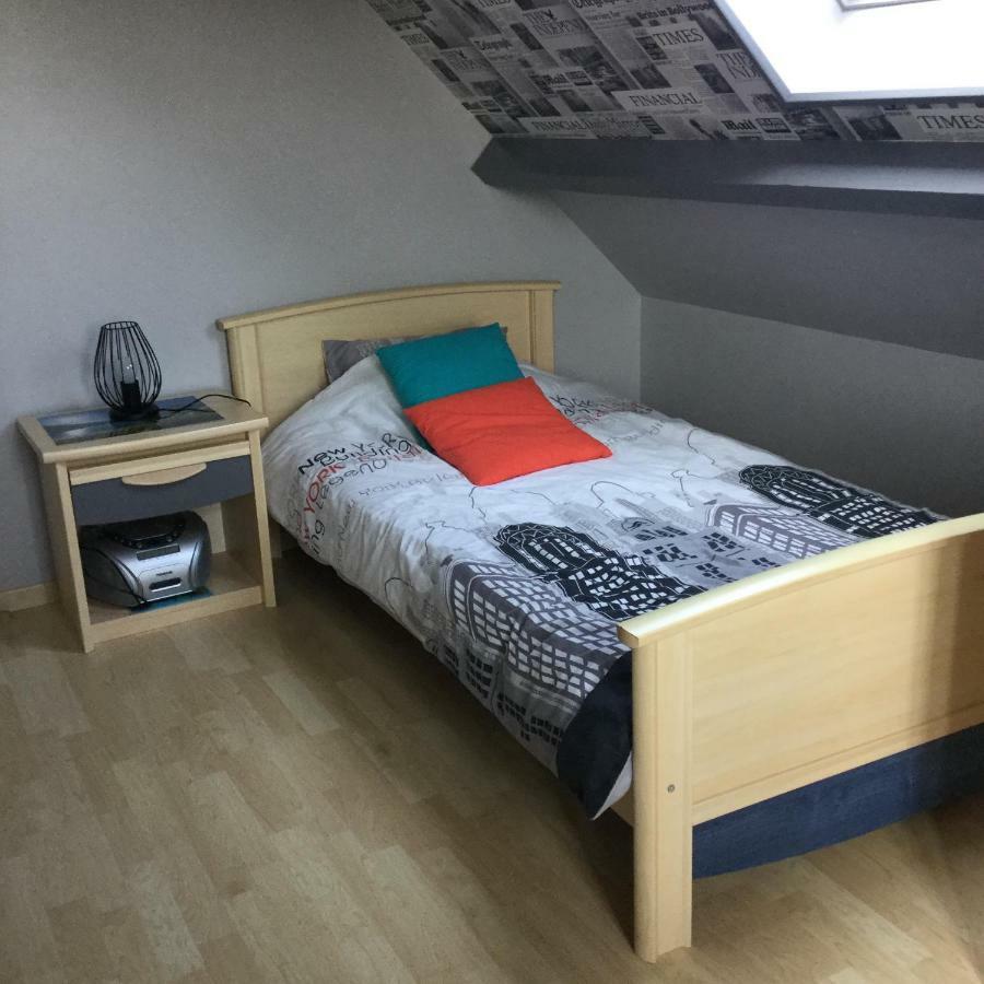 Coup de cœur assuré ! CALM Comme à la Maison ! maison spacieuse avec grande terrasse pour 2 à 5 personnes proximité Granville et mer avec wifi et parking gratuits Exterior foto